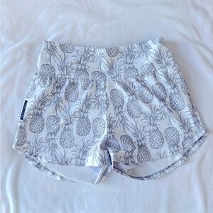 Love Fitness Pineapple High Rise Shorts, White/Gray